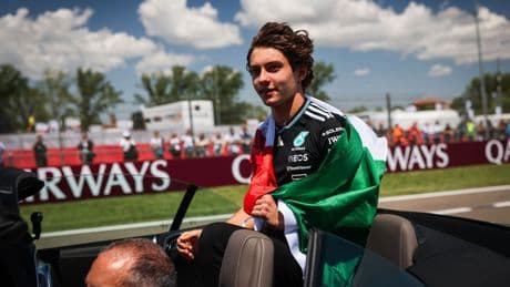 Kimi Antonelli, desde llevarte a la F1 a tus compañeros de colegio a posar con Valentino Rossi