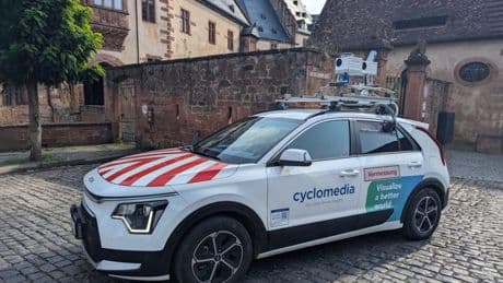 Mit Kameras ausgestattet: Darum fahren Spezialautos durch Dresden