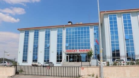 Edirne'de TIR'da yakalanan iki FETÖ'cü tutuklandı