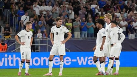 DFB-Nationalmannschaft: Kritik nach Slowakei-Niederlage – Trainer, Team, Motivation