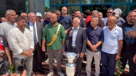 Kırkpınar Başpehlivanı Orhan Okulu'ya memleketinde coşkulu karşılama