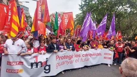 Los sindicatos lanzan un “rechazo frontal” a la opa BBVA-Sabadell tras validarla Competencia