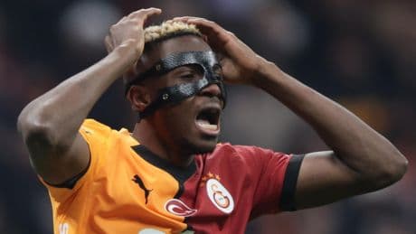 Osimhen, Vlahovic e gli altri: il calcio ostaggio di contratti e agenti