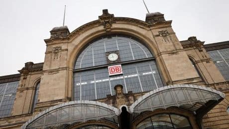 Herrenloses Paket: Plattenspieler löst Polizeieinsatz am Bahnhof Altona aus