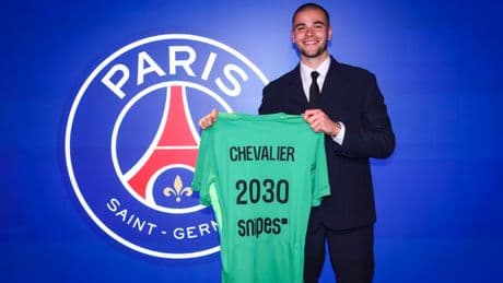 PSG : «Quand la meilleure équipe du monde vous appelle, difficile de dire non», les premiers mots de Lucas Chevalier