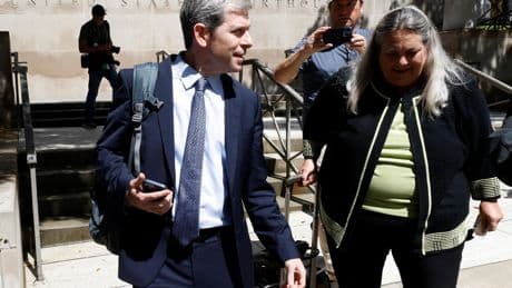 Ghislaine Maxwell a «répondu à toutes les questions» du ministère de la Justice
