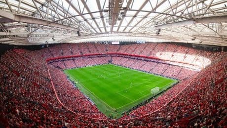 El regreso a la Champions deja la séptima mejor entrada de la historia en San Mamés