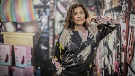 Dana Lixenberg fotografeerde De Wallen, waar ze is geboren: ’De buurt is zoveel meer dan seks’