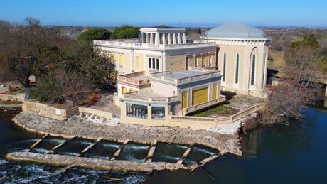 Patrimoine : le château Laurens, un bijou de l’art nouveau dans un jardin luxuriant