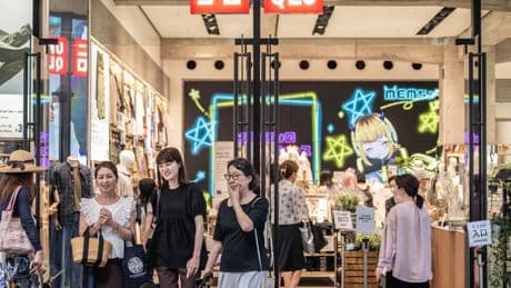 Trump’s Tariffs Lead Japan to Slash Its Economic Growth Forecast