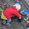Berliner Kinderarzt gibt Tipps: Was Eltern tun sollten, wenn sich ihr Kind an einer Drogenspritze verletzt