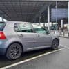 Dauerparker am Flughafen BER: VW Golf mit 200.000 Euro Parkgebühren abgeschleppt
