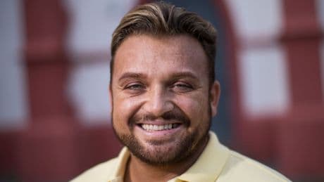 Menowin Fröhlich im Steckbrief - Was wurde aus dem DSDS-Star?