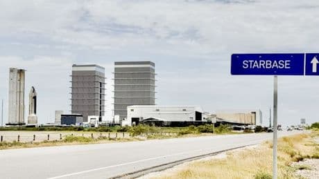 „Dann muss ich Sie festnehmen“ – der verstörende Besuch in Elon Musks SpaceX-Stadt