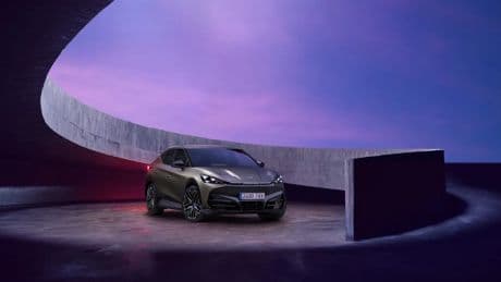 El Cupra Tavascan estrena Extreme Pack, nuevo color mate y mejoras interiores