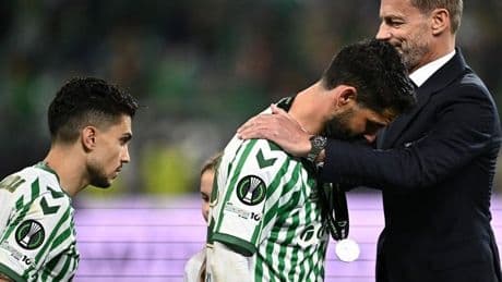 Pique entre el Betis y el Sevilla tras la derrota de los verdiblancos en la final de la Conference League