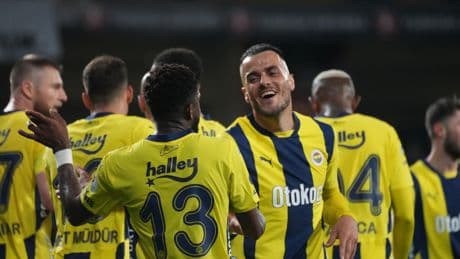 Fenerbahçe'de ayrılık rüzgarı esmeye başladı!