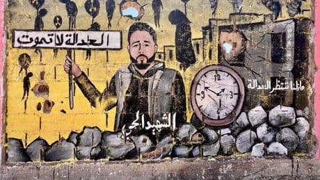Los sirios recuerdan la peor masacre de la dictadura de Asad: "Me desperté rodeado de cadáveres"