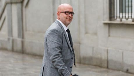 El abogado de Puigdemont pedirá que se le levante ya la orden de detención