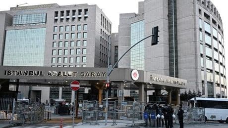 İBB'ye yönelik yolsuzluk soruşturmasında gözaltına alınan şüphelilerden 8'ine tutuklama talebi