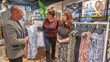 Fashionveteraan Kahn probeert het nog een keer met vernieuwde winkel voor de ’vollere vrouw’