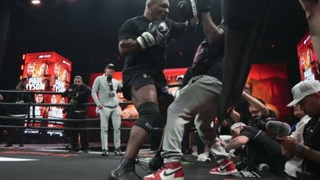 Tyson non smette mai: torna sul ring a (quasi) 60 anni