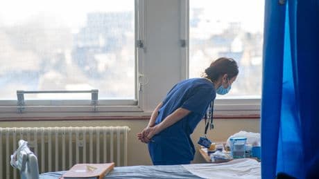 Brexit led to 1,500 deaths a year as EU nurses left UK, study finds