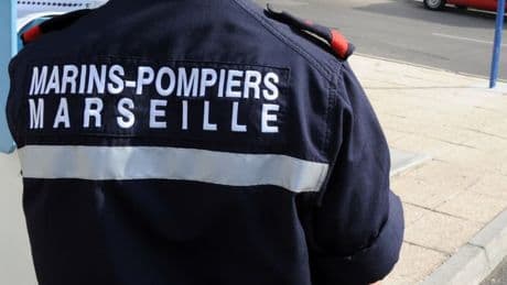 Marseille: trois marins-pompiers agressés au cutter par une personne qu'ils venaient secourir