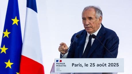 Bayrou se someterá a una moción de confianza para afianzar sus impopulares medidas contra la deuda