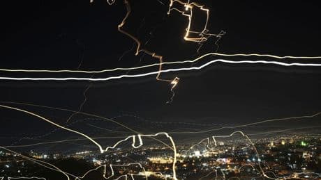 Krieg in Nahost: Krieg zwischen Israel und Iran: Öl und Industrie im Visier