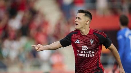 Hugo Rincón e Izeta brillan en el triunfo del Mirandés que da el billete a la final