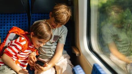 Deutsche Bahn: Elternkolumne zur Preispolitik – Kritik an Bahn-Management