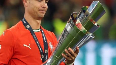 Dritte Trophäe mit Portugal: Titeljäger Ronaldo: Der alte Mann zeigt's wieder allen