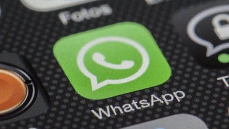 Es oficial: Meta introduce anuncios en WhatsApp y acaba con su último bastión sin publicidad