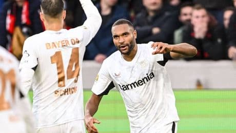 Klublegende bei Bayer: Tah vergoldet sein Jubiläum