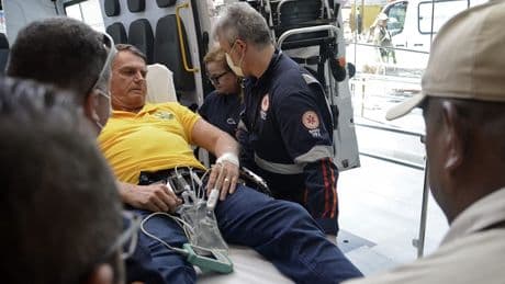 Bolsonaro, hospitalizado de urgencia en el norte de Brasil por "fuertes dolores" en el abdomen
