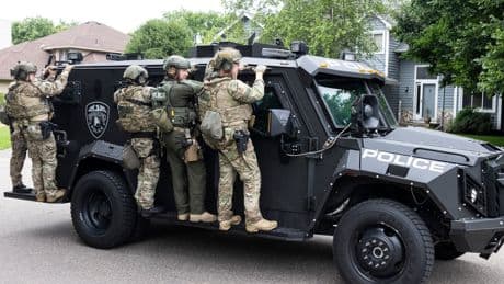 How a manhunt works, according to security experts.
