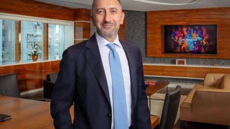 Türk Telekom'dan güçlü ikinci çeyrek performansı: Gelirler 50 Milyar TL'yi aştı
