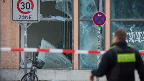Berlin: Kugelbomben an Silvester – Polizei durchsucht Wohnungen