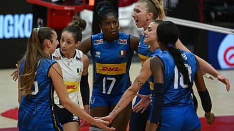 L'Italvolley femminile è strepitosa: Polonia sconfitta 3-0, le azzurre sono in semifinale