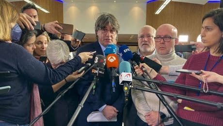 El abogado de Puigdemont tilda de «pato cojo» a Sánchez y ve un «escenario ideal» en que el PP pudiera gobernar sin Vox