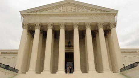 États-Unis : la Cour suprême restreint les pouvoirs des juges fédéraux face à l’exécutif