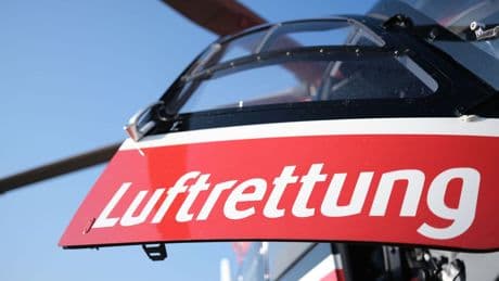 Arbeitsunfall: Mann unter Maschinenteil begraben