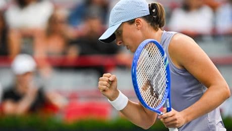 Tennis : Swiatek rejoint facilement les quarts à Cincinnati, Pegula éliminée