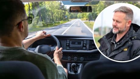 Carles Llinàs, instructor del RACC: “El error más frecuente, cuando hace calor, es subirse al coche y activar el aire acondicionado; primero hay que ventilar el interior y luego ponerlo”