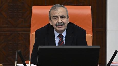 Sırrı Süreyya Önder 5 Mayıs Pazartesi günü son yolculuğuna uğurlanacak