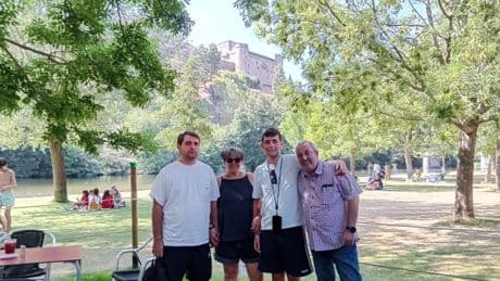 Tomás, padre de dos hijos con la enfermedad ultra rara SSADH: &quot;Seguir en pie ya es un triunfo&quot;