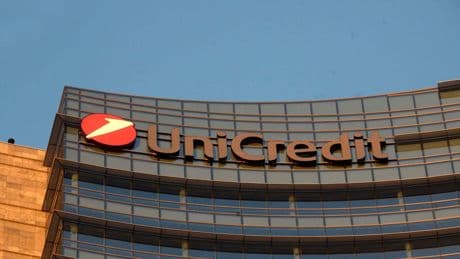 UniCredit, affondo di Berlino: «Non cederemo la quota in Commerzbank»