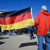 Verfassungsschutz warnt: Sorge vor Extremisten bei deutschlandweiten Demos am Samstag