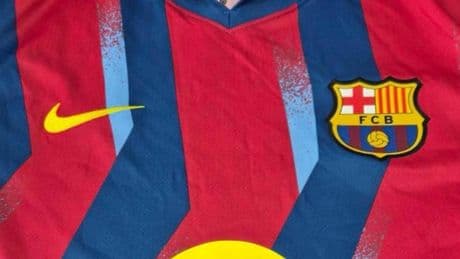 Impacto con la camiseta especial para el próximo Clásico